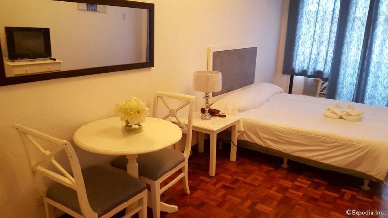 Makati Prime Tower Suites Manila Ngoại thất bức ảnh